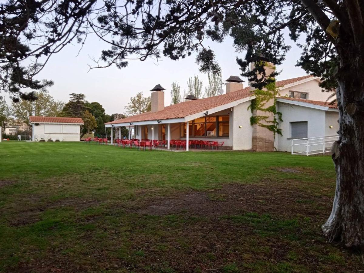 Bungalows Zaragoza Camping Eksteriør billede